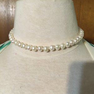 18 Inch Pearl Necklace With Gold Clasp